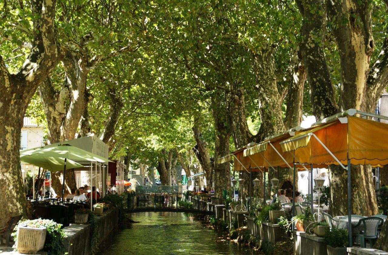Hostel Les Terrasses Du Roc Saint-Andre-de-Roquepertuis ภายนอก รูปภาพ