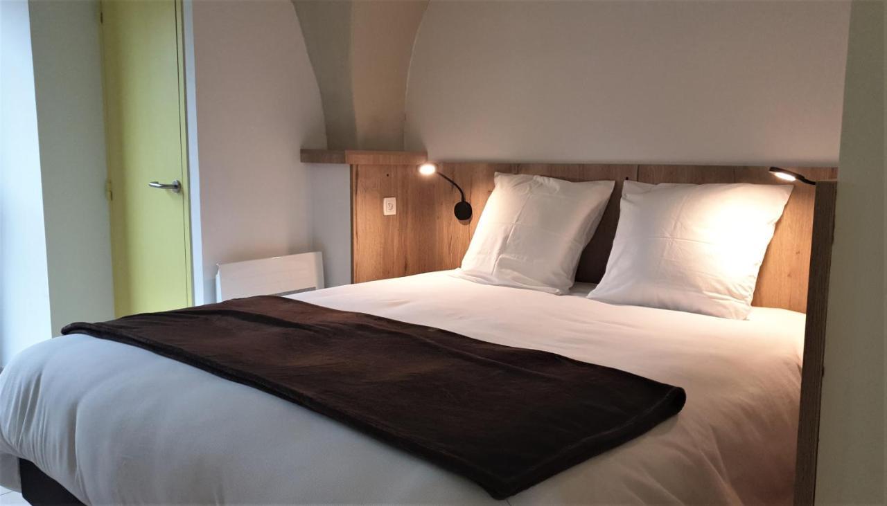 Hostel Les Terrasses Du Roc Saint-Andre-de-Roquepertuis ภายนอก รูปภาพ